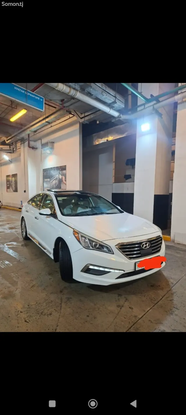 Hyundai Sonata 2015 · 2.4 AT