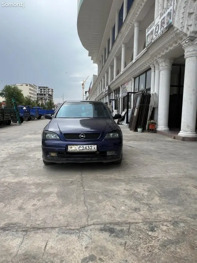 Opel Astra G 2000 · 1.6 MT