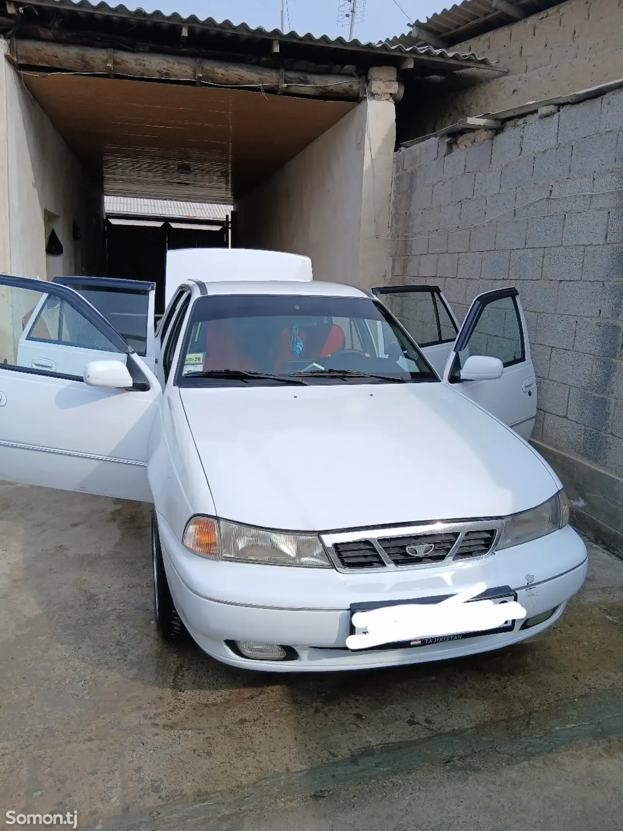Daewoo Nexia 1995 · 1.6 MT