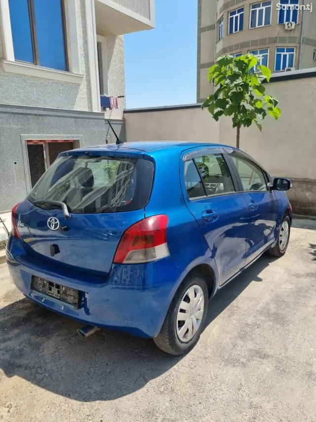 Toyota Vitz 2010 · 1.3 AT