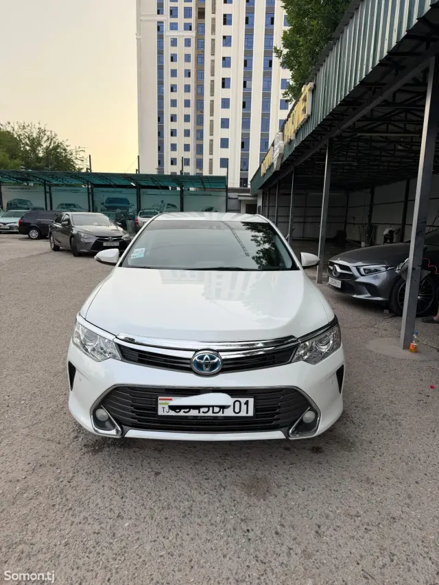 Toyota Camry 2015 · 2.5 AT