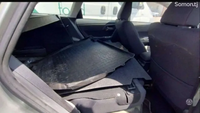 Toyota Auris 2014 · 1.8 AT