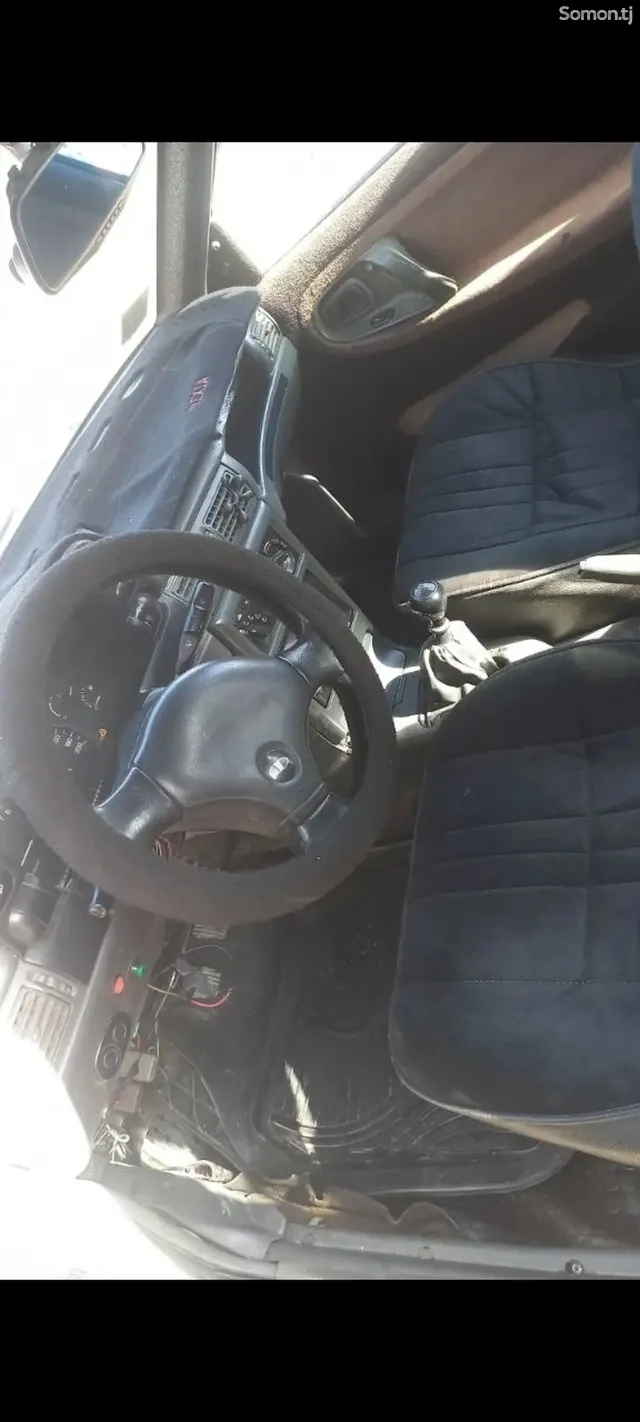 Daewoo Nexia 1995 · 0.6 MT