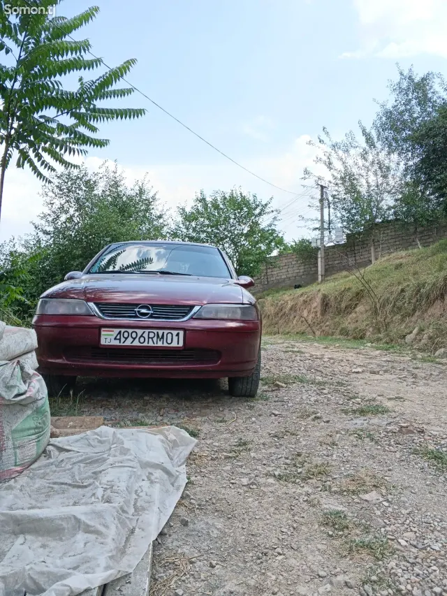 Opel Vectra B 1996 · 1.6 MT