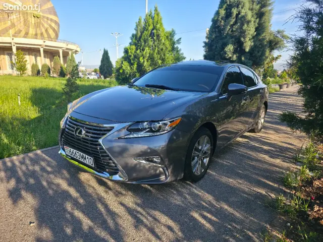 Lexus ES series 2014 · 3.0 AT