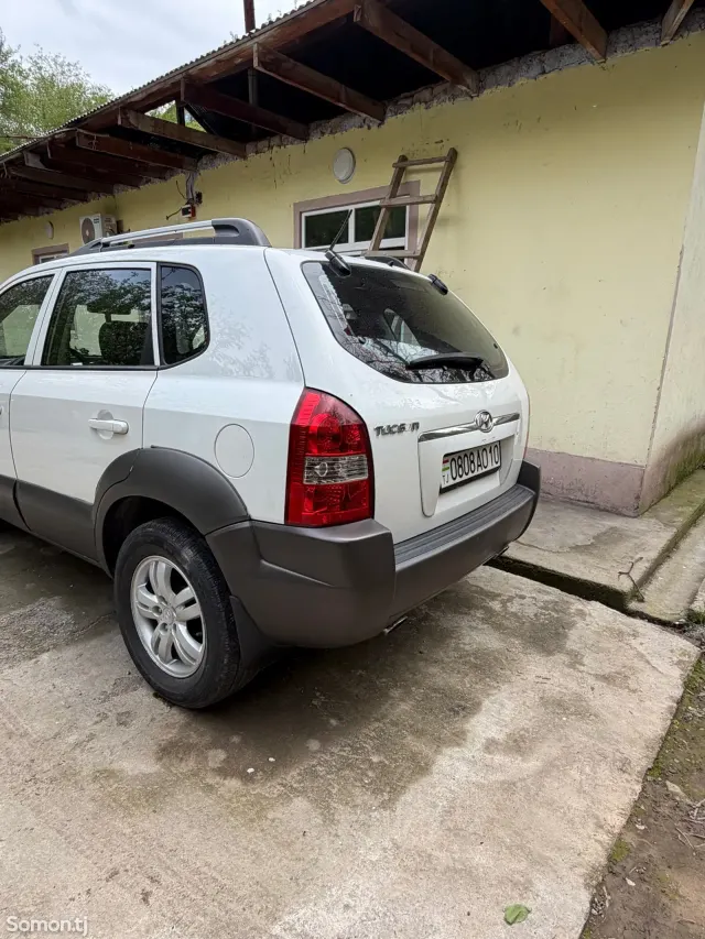 Hyundai Tucson 2007 · 2.0 AT