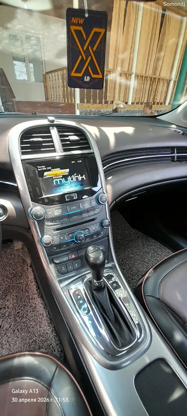 Chevrolet Malibu 2015 · 2.4 AT