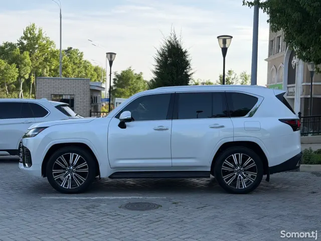 Lexus LX series 2023 · 3.5 AT