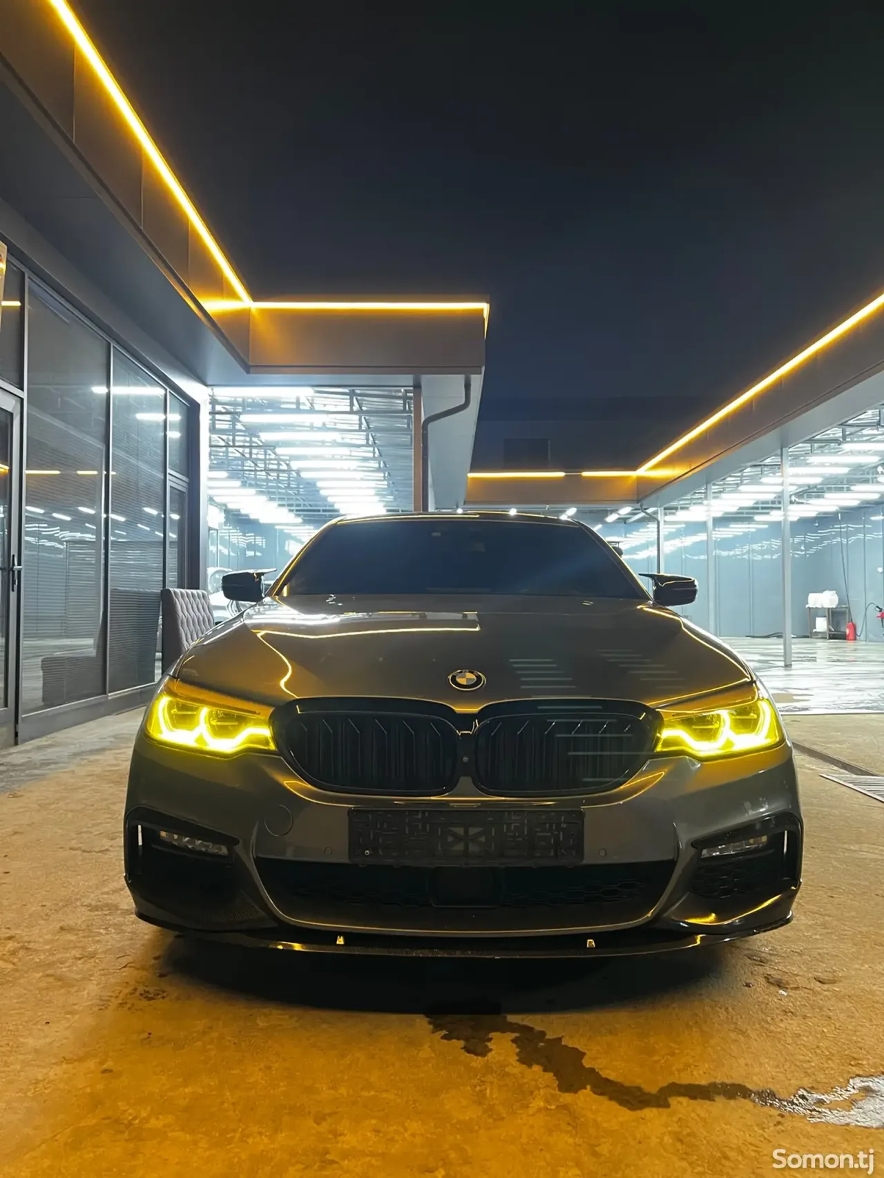 BMW 5 series 2017 · 3.0 AMT
