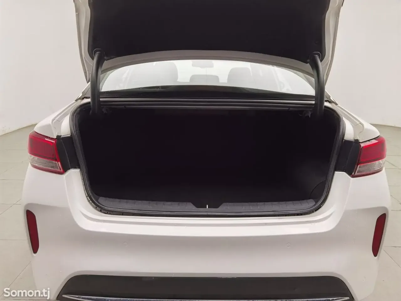 Kia K5 2016 · 1.6 AT
