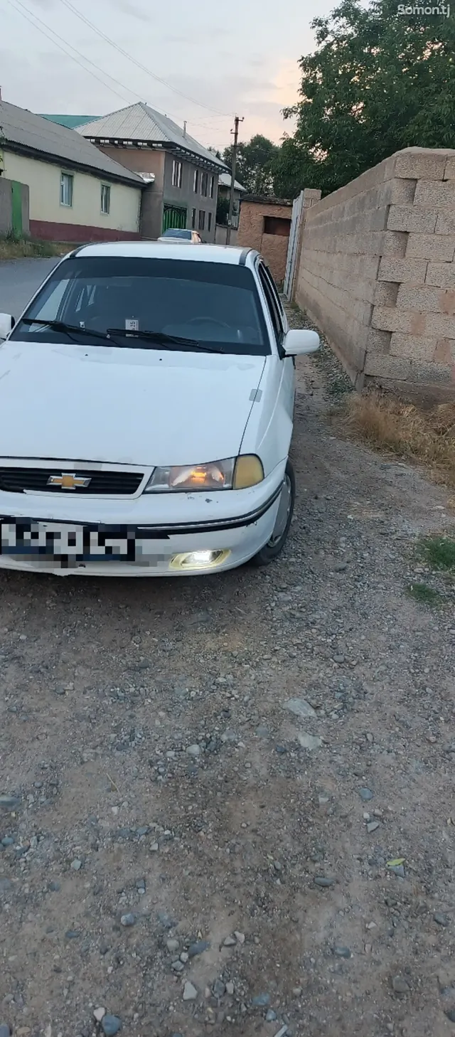 Chevrolet Nexia 1995 · 1.5 MT