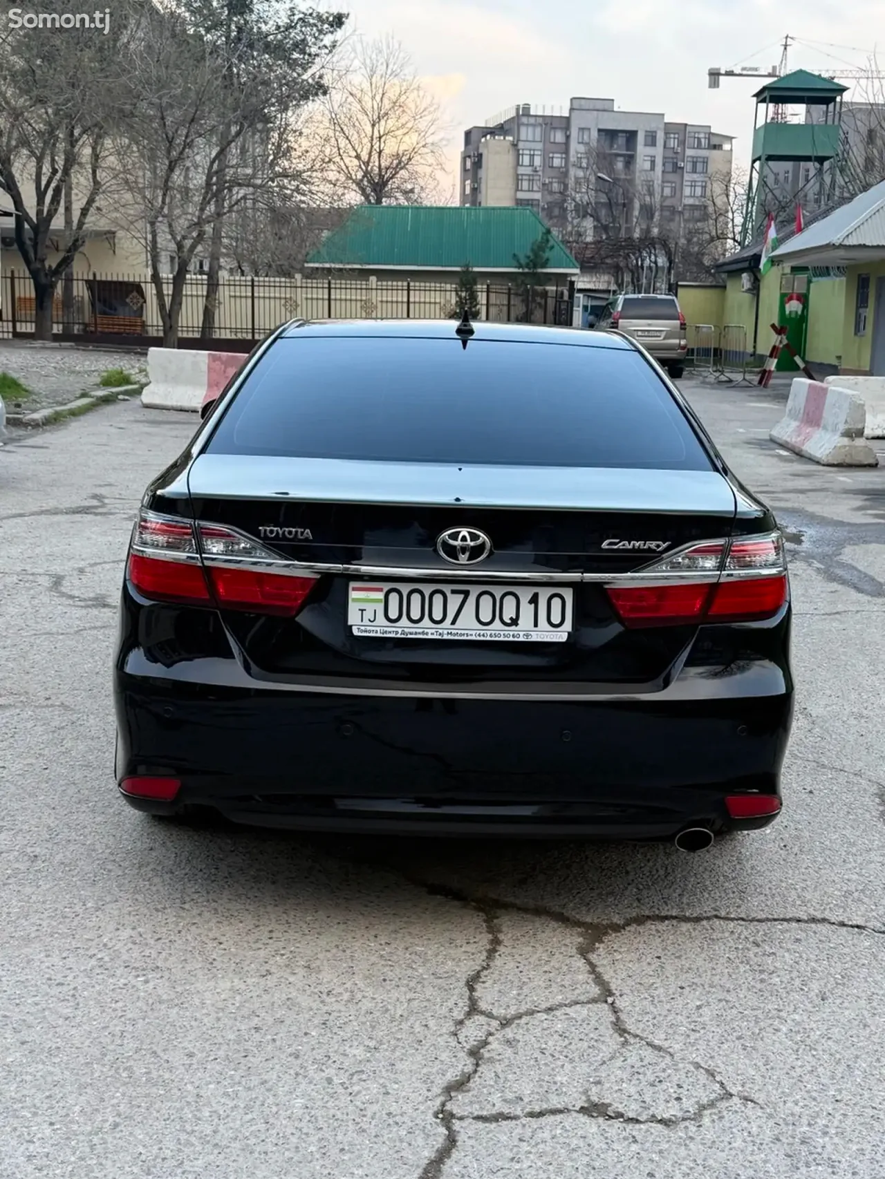 Toyota Camry 2017 · 2.5 AT