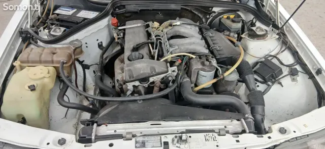 Mercedes-Benz W201 1991 · 2.0 AT