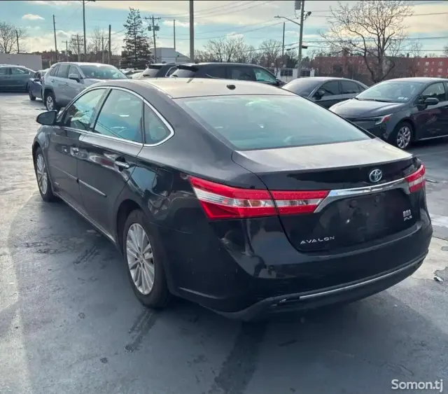 Toyota Avalon 2015 · 2.5 AT