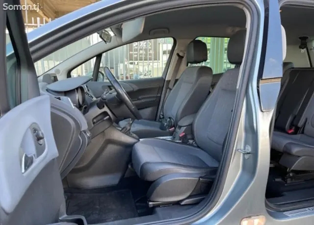 Opel Meriva 2015 · 1.6 MT