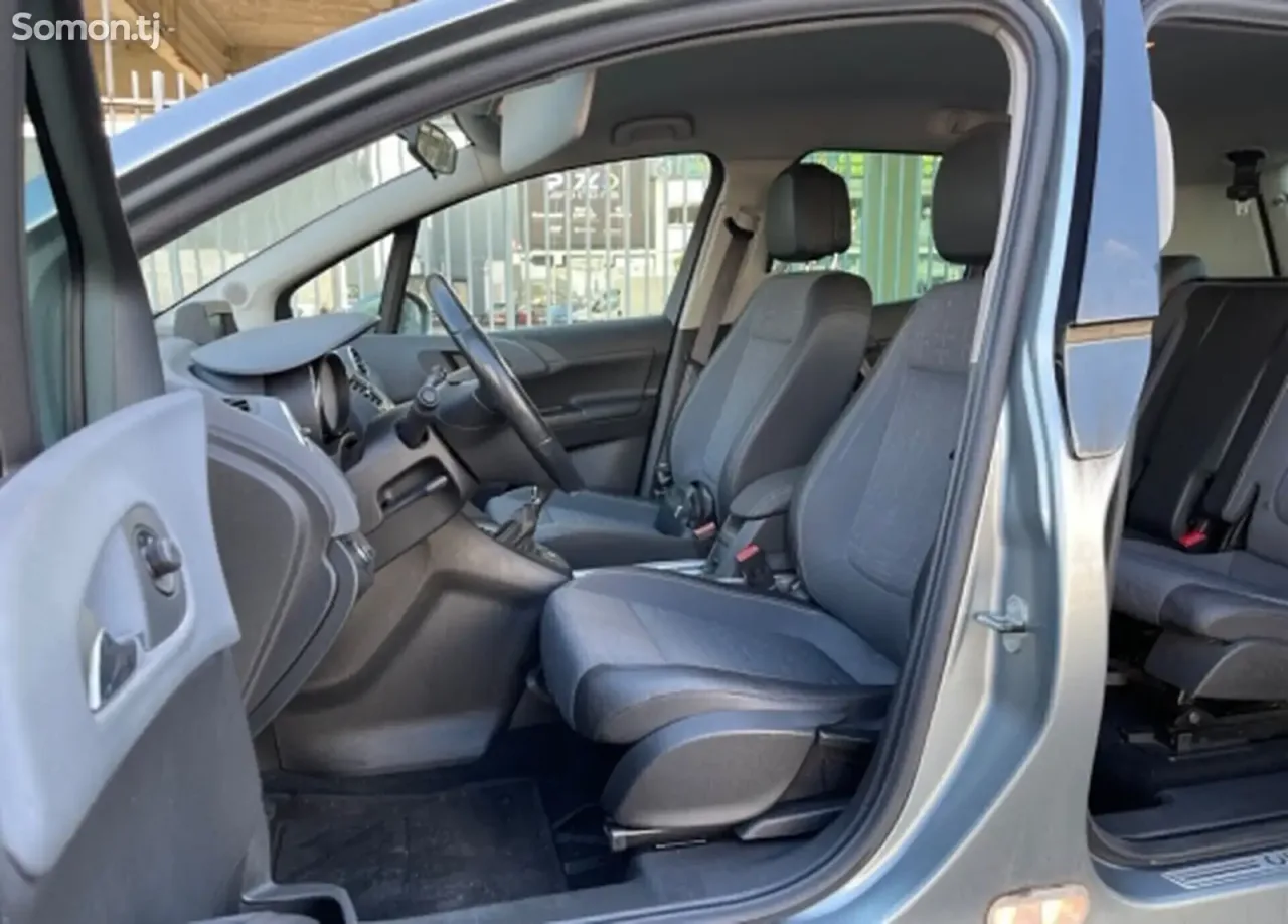 Opel Meriva 2015 · 1.6 MT