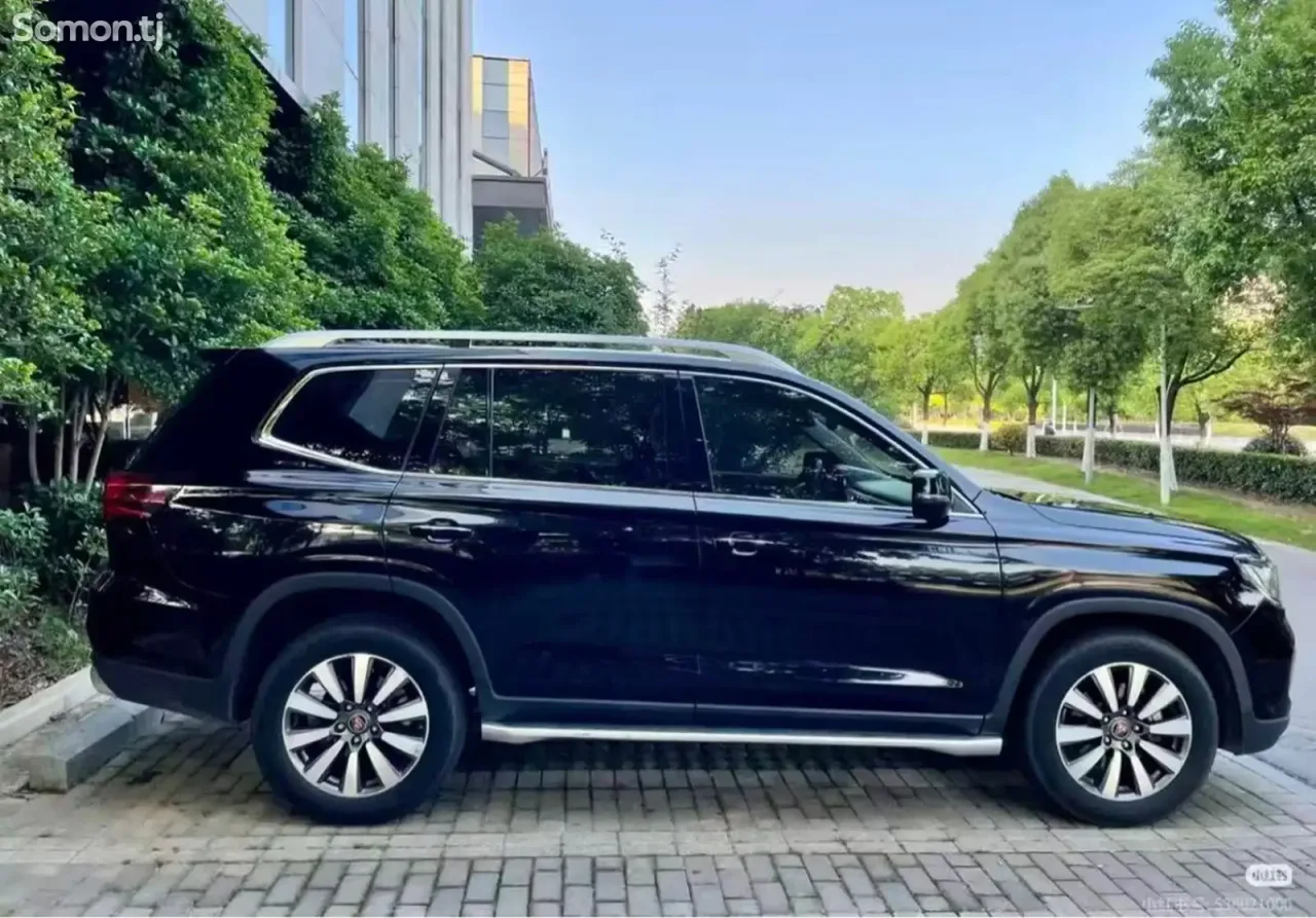 Roewe RX8 2018 · 2.0 AT