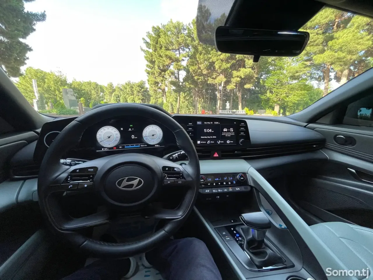 Hyundai Elantra 2024 · 2.0 AT