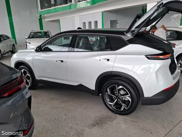 Dongfeng L7 2025 · AT