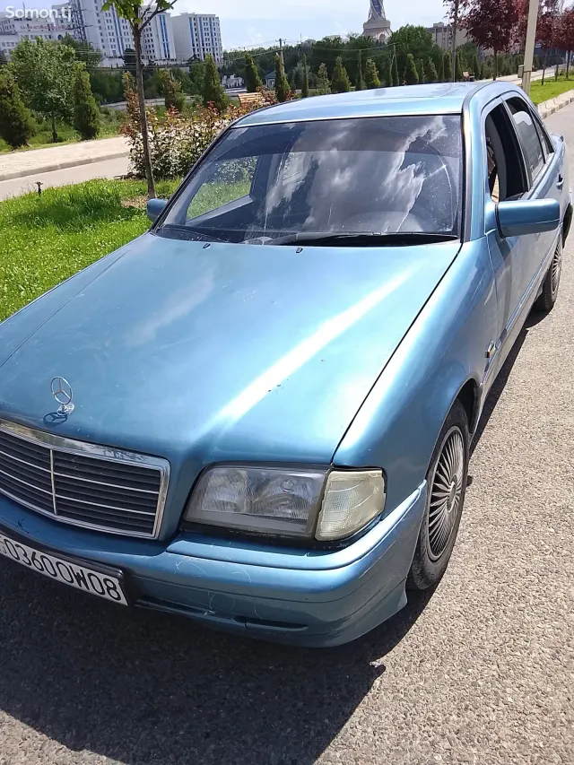 Mercedes-Benz C class 1995 · 1.8 MT