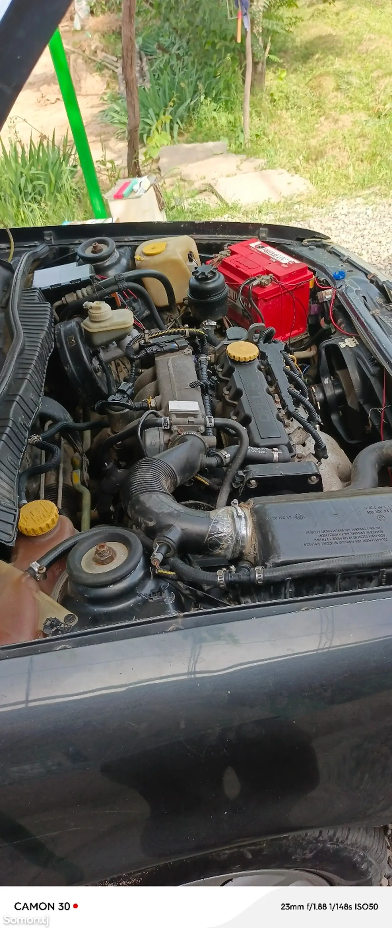 Opel Vectra A 1994 · 1.6 MT