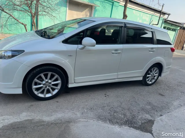 Toyota Wish 2014 · 2.0 AT