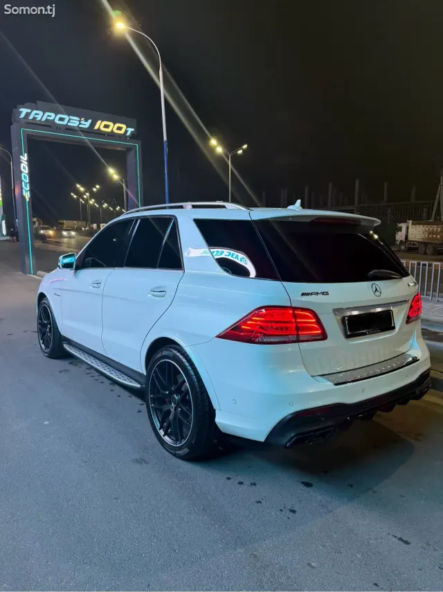 Mercedes-Benz GLE class 2017 · 5.5 AT