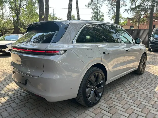Li Auto (Lixiang) L6 2025 · 1.5 AT