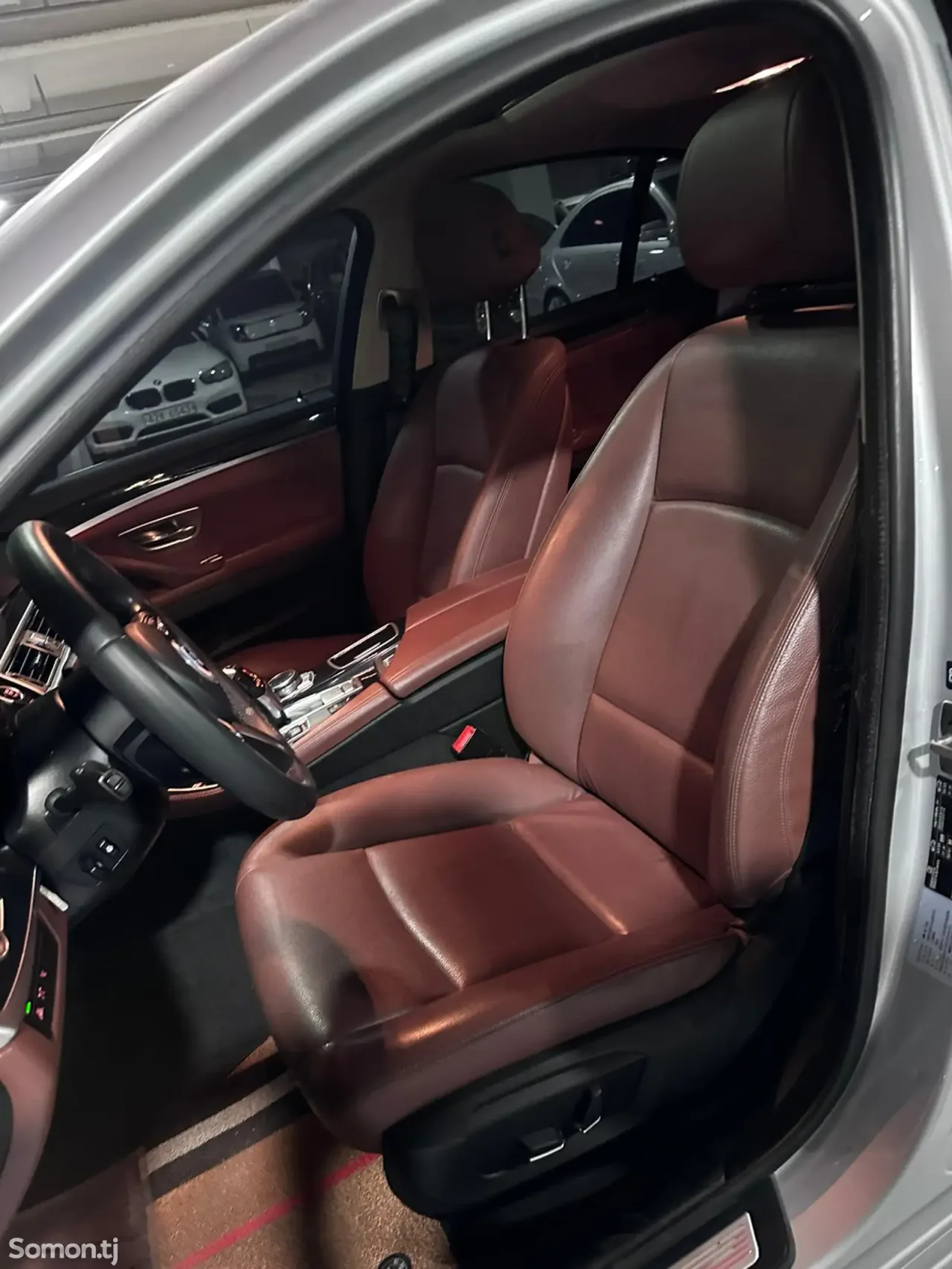 BMW 5 series 2016 · 2.0 AT