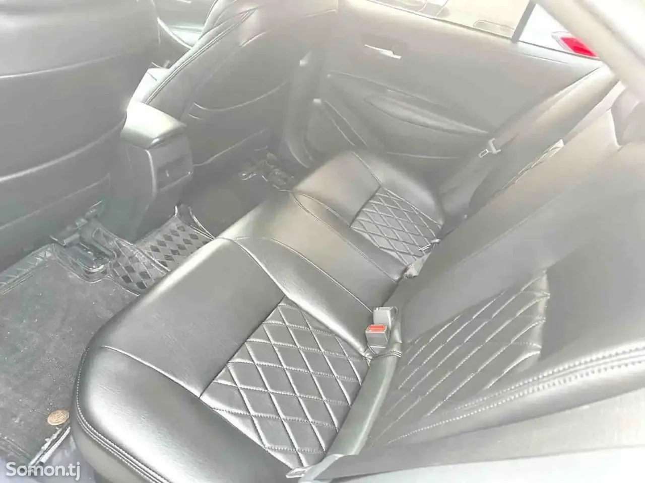 Toyota Corolla 2022 · 1.8 AT