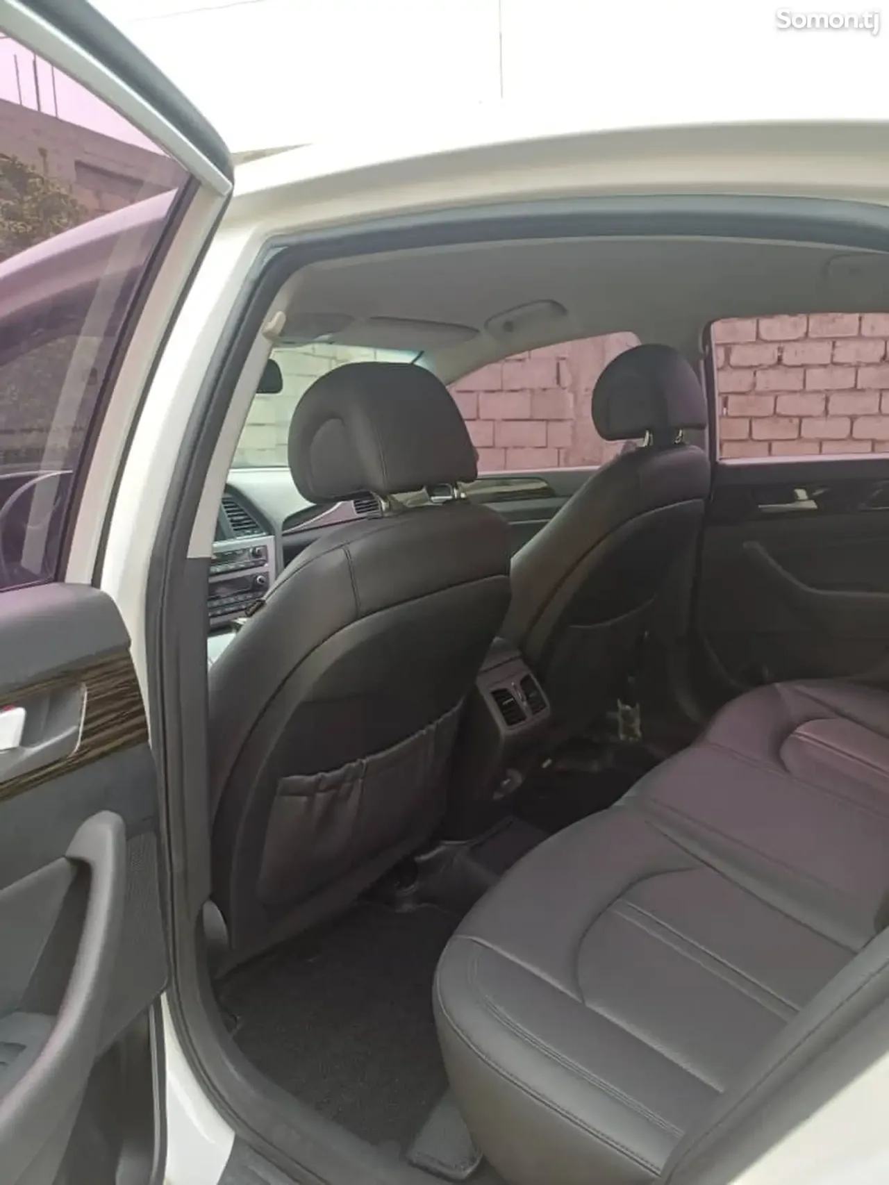 Hyundai Sonata 2015 · 2.0 AT