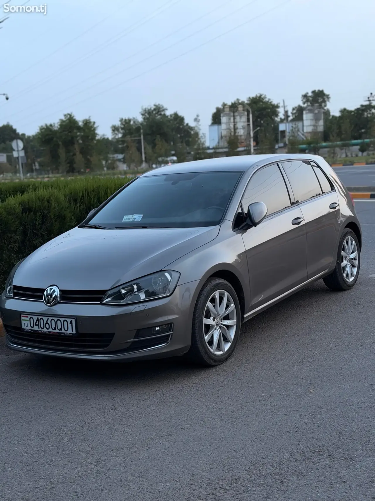 Volkswagen Golf 2015 · 1.6 AT
