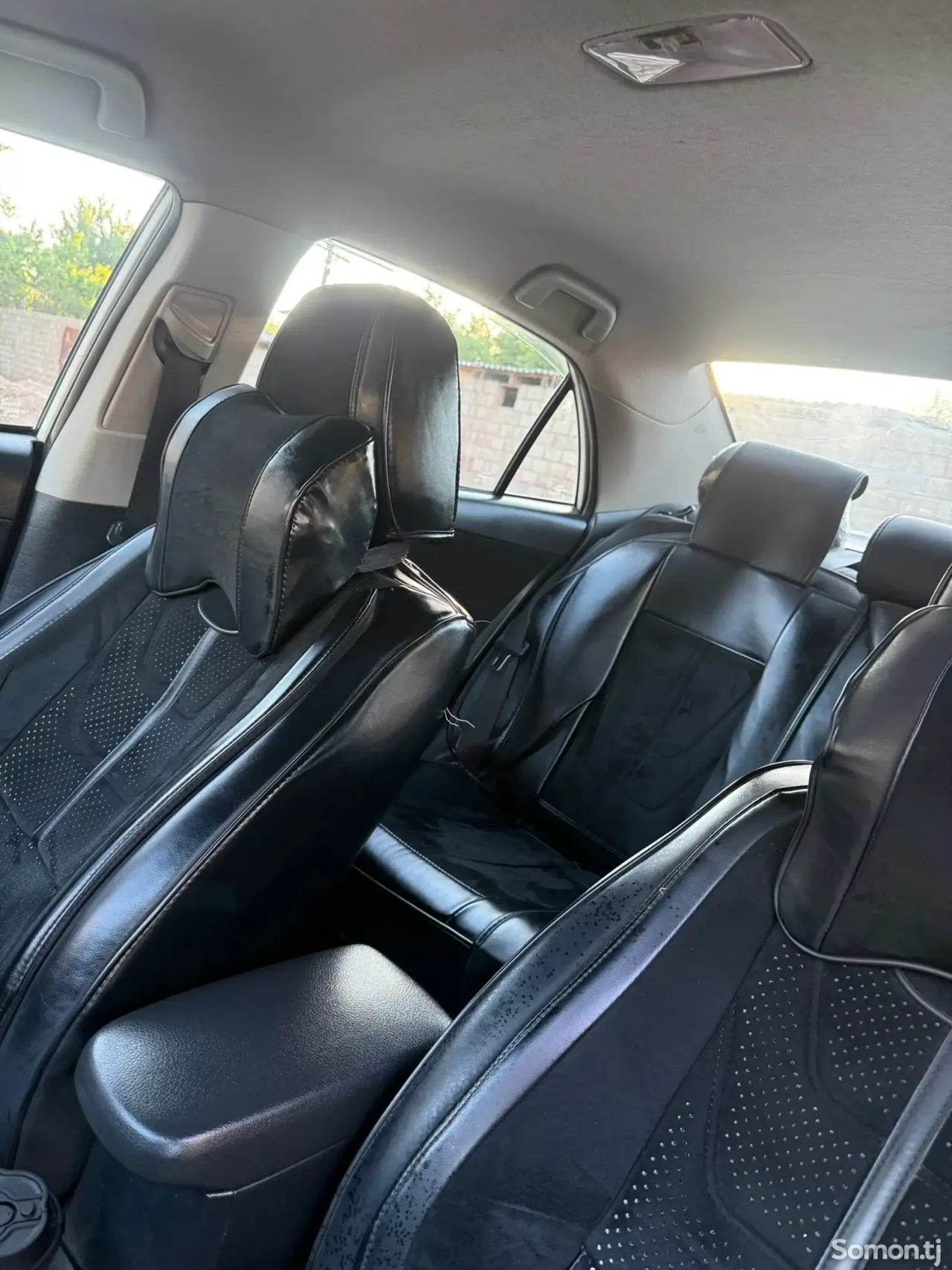 Toyota Corolla 2013 · 1.8 AT