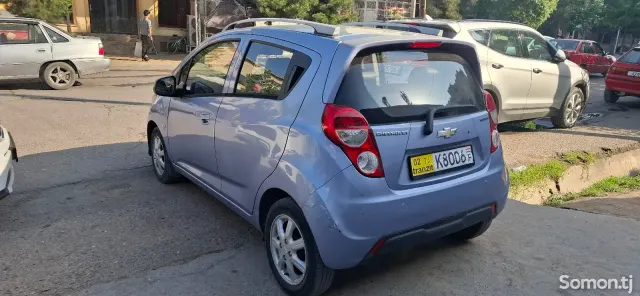 Chevrolet Spark 2014 · 1.1 AT