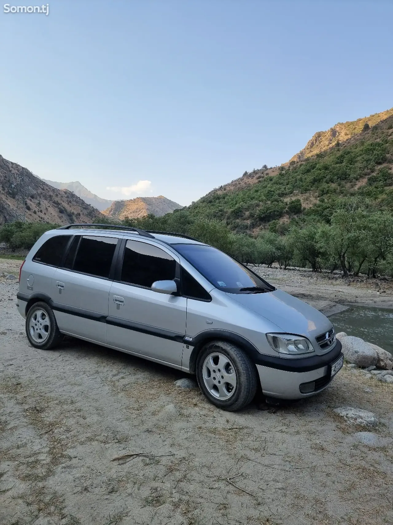 Opel Zafira 2000 · 1.8 AT
