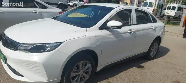 Geely Emgrand 2024 · AT