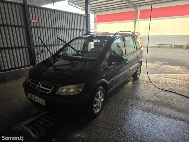 Opel Zafira 2003 · 1.8 AT