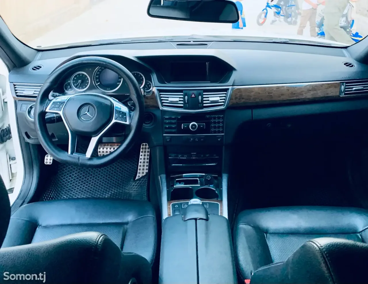 Mercedes-Benz E class 2012 · 2.0 AT