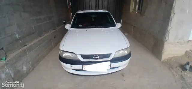 Opel Vectra B 1997 · 1.6 MT