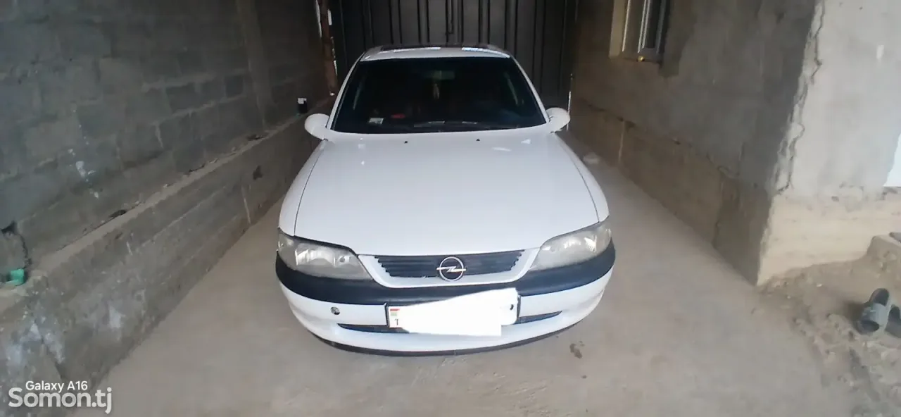 Opel Vectra B 1997 · 1.6 MT