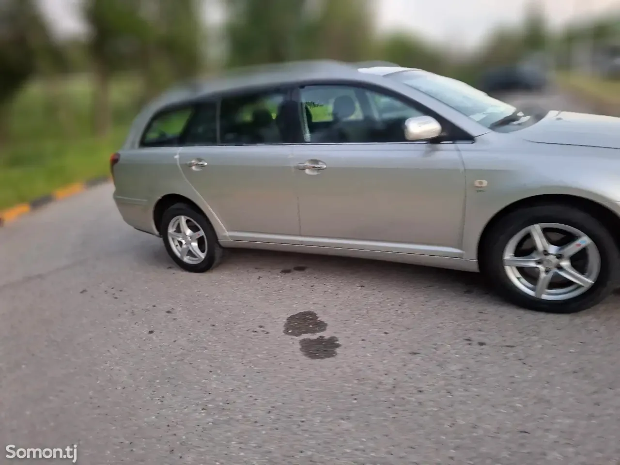 Toyota Avensis 2006 · 1.8 MT