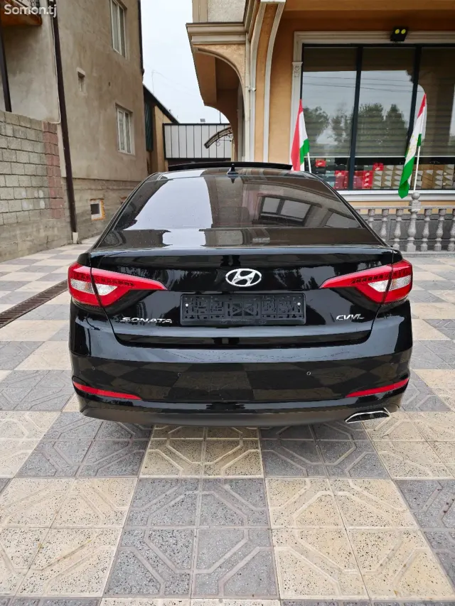 Hyundai Sonata 2016 · 2.0 AT