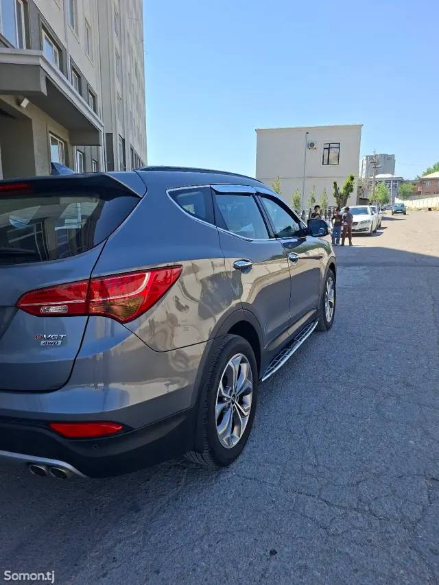 Hyundai Santa Fe 2014 · 2.0 AT