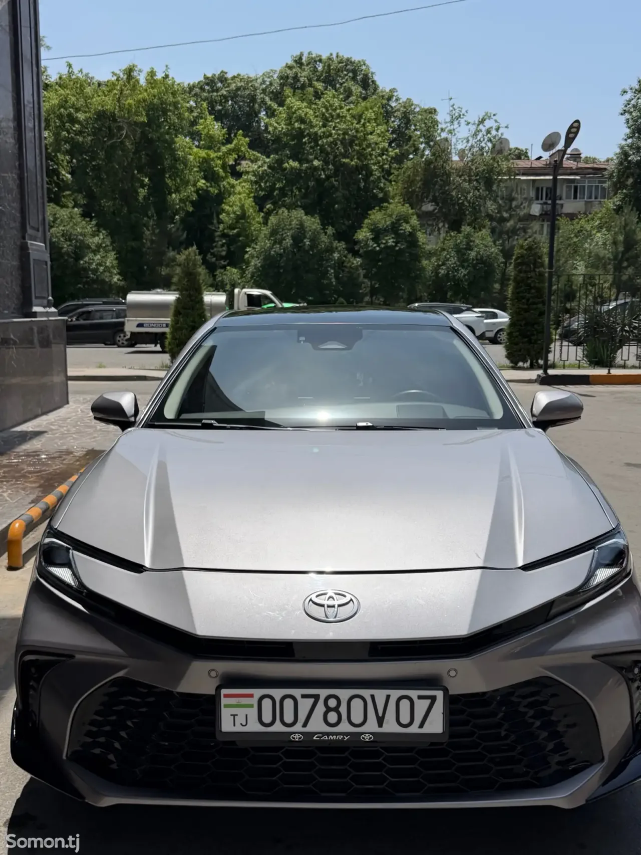 Toyota Camry 2025 · 2.0 AT