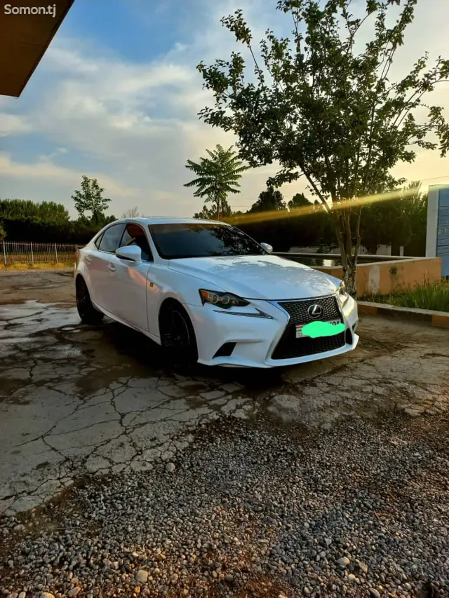 Lexus ES series 2015 · 2.5 AT