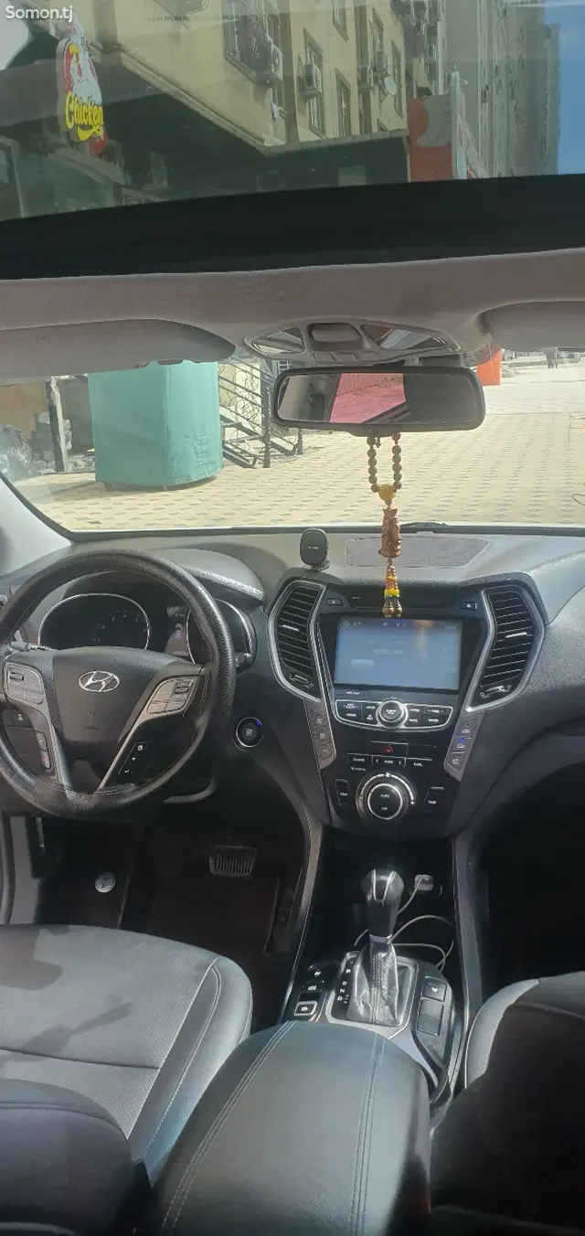 Hyundai Santa Fe 2014 · 2.4 AT