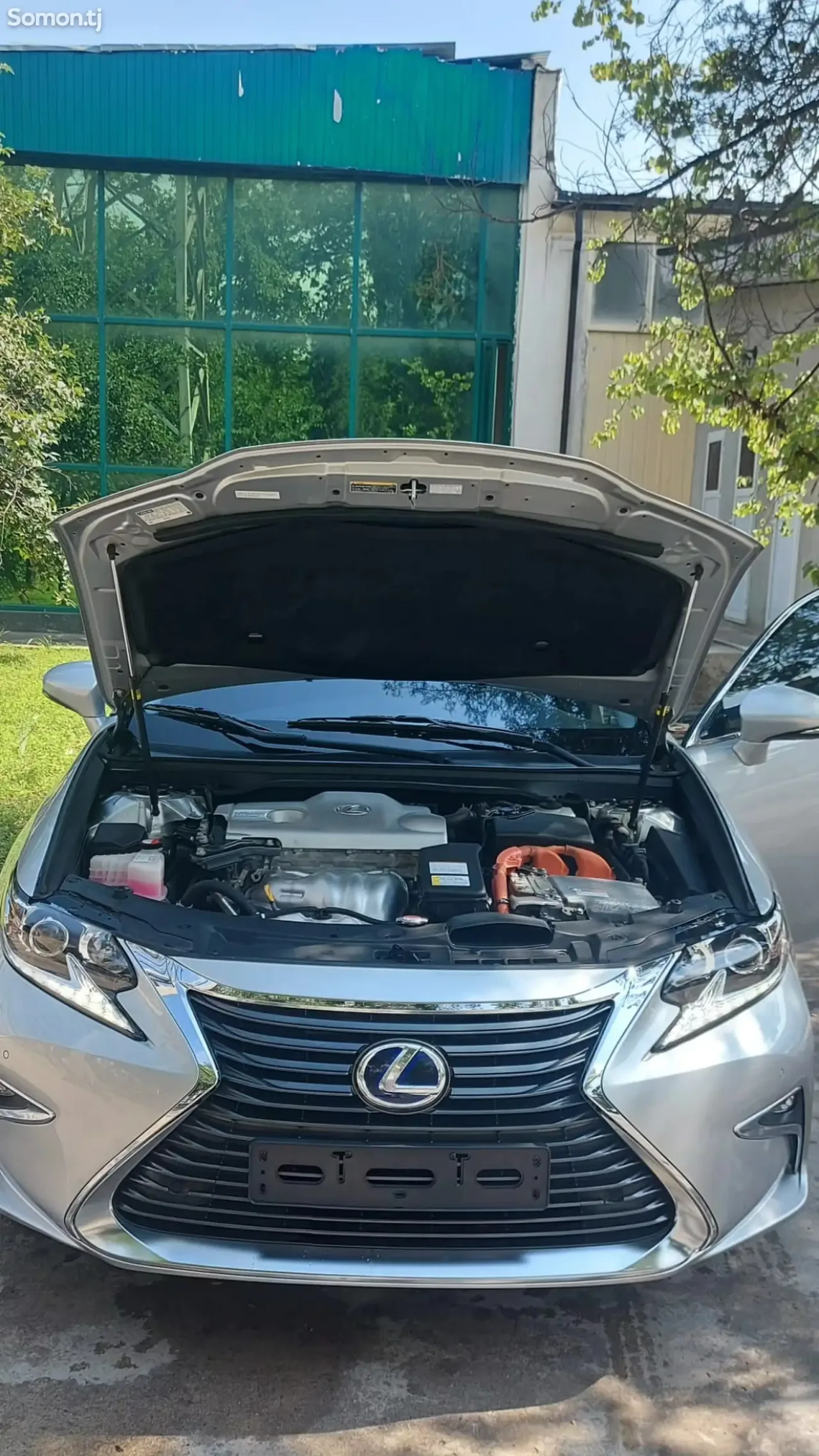 Lexus ES series 2016 · 2.5 AT