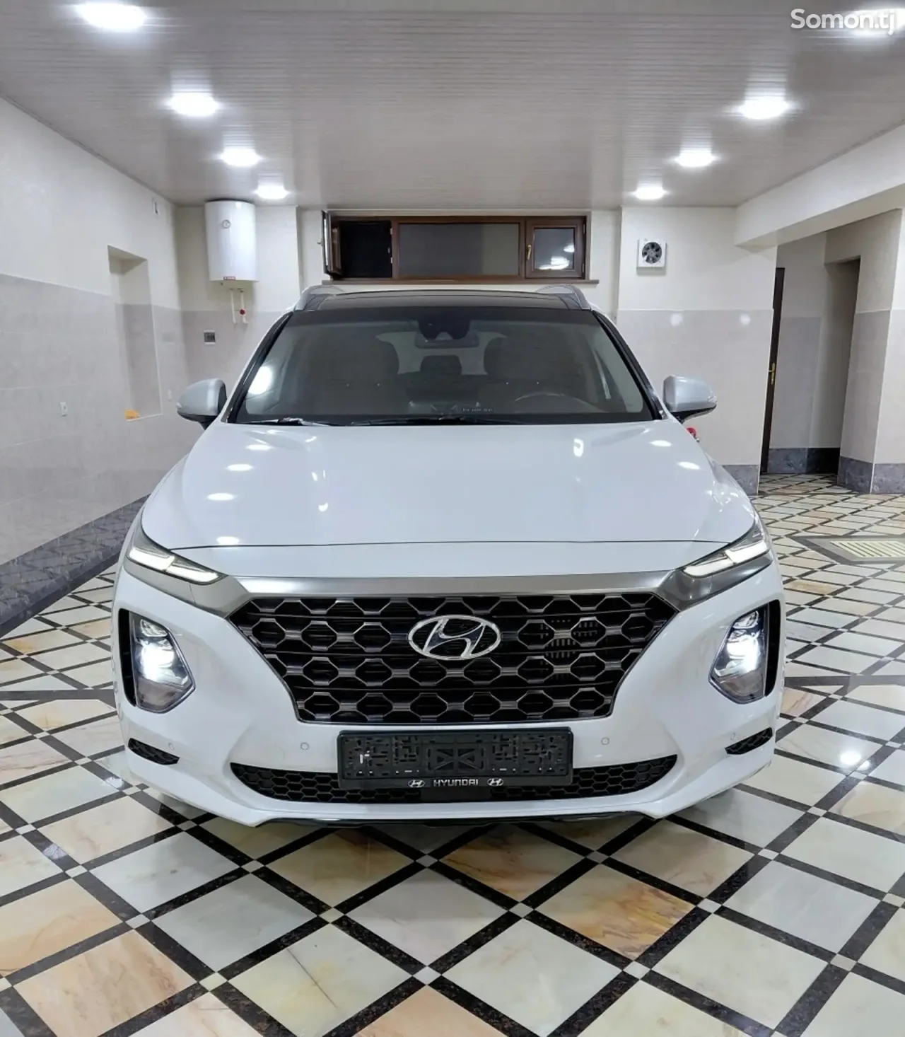 Hyundai Santa Fe 2018 · 2.2 AT