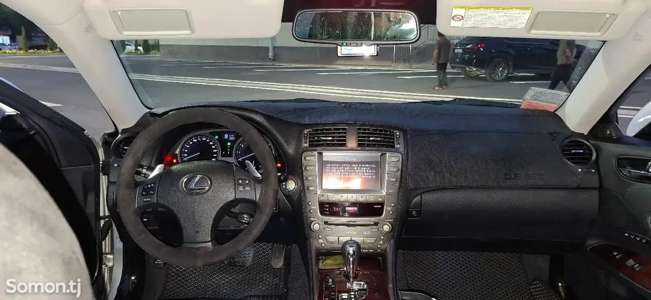 Lexus IS series 2008 · 2.5 AT