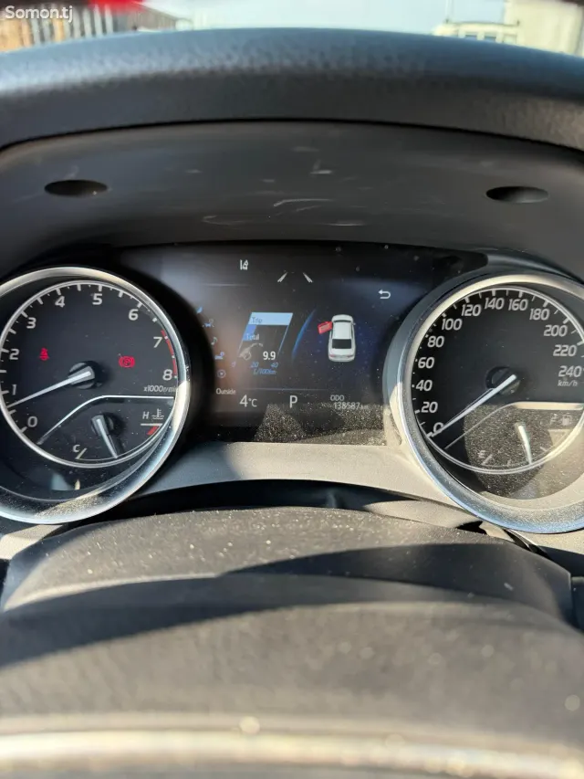 Toyota Camry 2018 · 2.5 AT